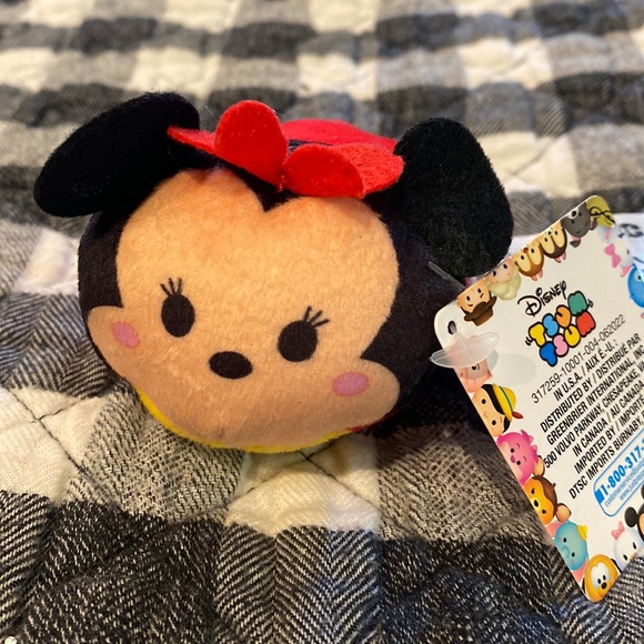 NWT Minnie Mouse TsumTsum - Picture 1 of 2